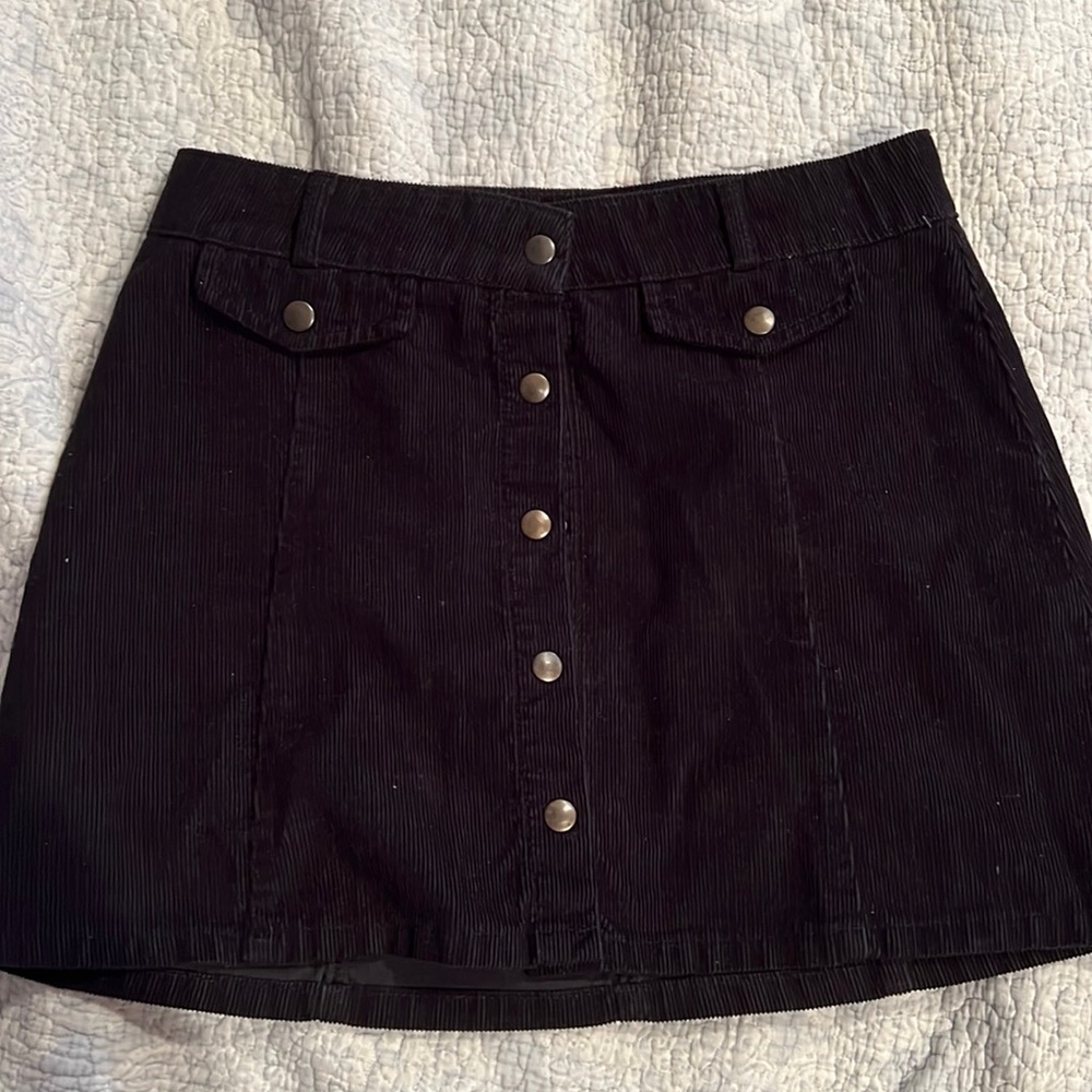 Black corduroy skirt 🤎